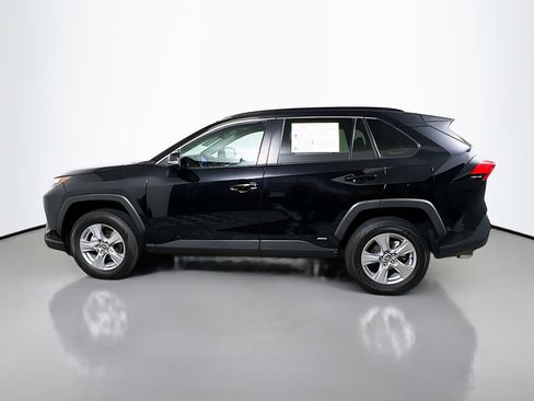 Used 2025 Toyota RAV4 XLE image 10