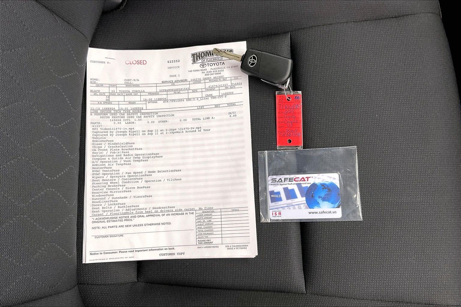Used 2025 Toyota Corolla LE FWD image 11