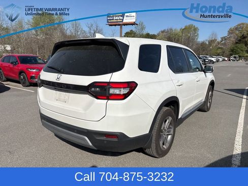 Used 2024 Honda Pilot EX-L image 8