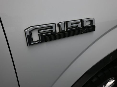 Used 2017 Ford F150 XLT w/ Equipment Group 302A Luxury image 26