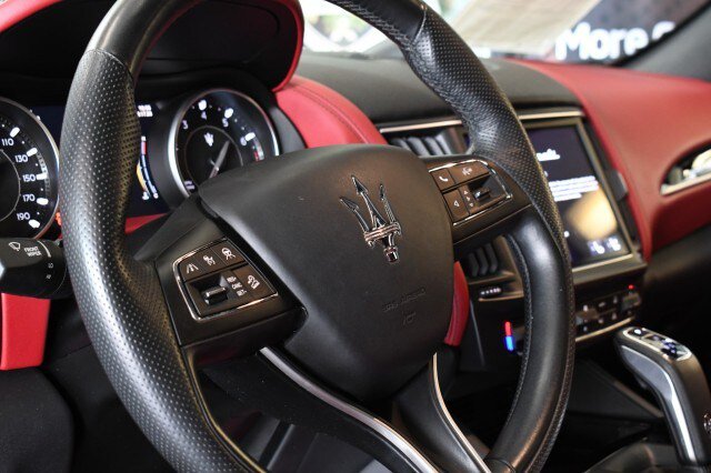 Used 2023 Maserati Levante GT AWD/4WD image 35