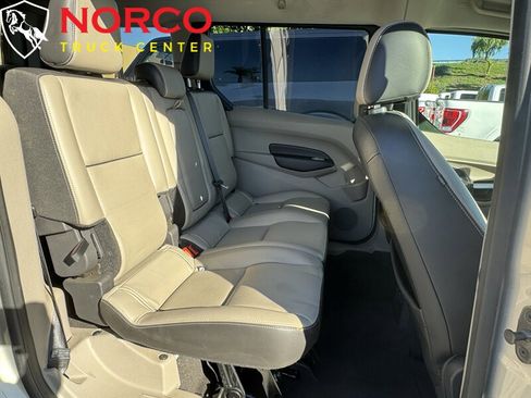 Used 2015 Ford Transit Connect XLT image 5
