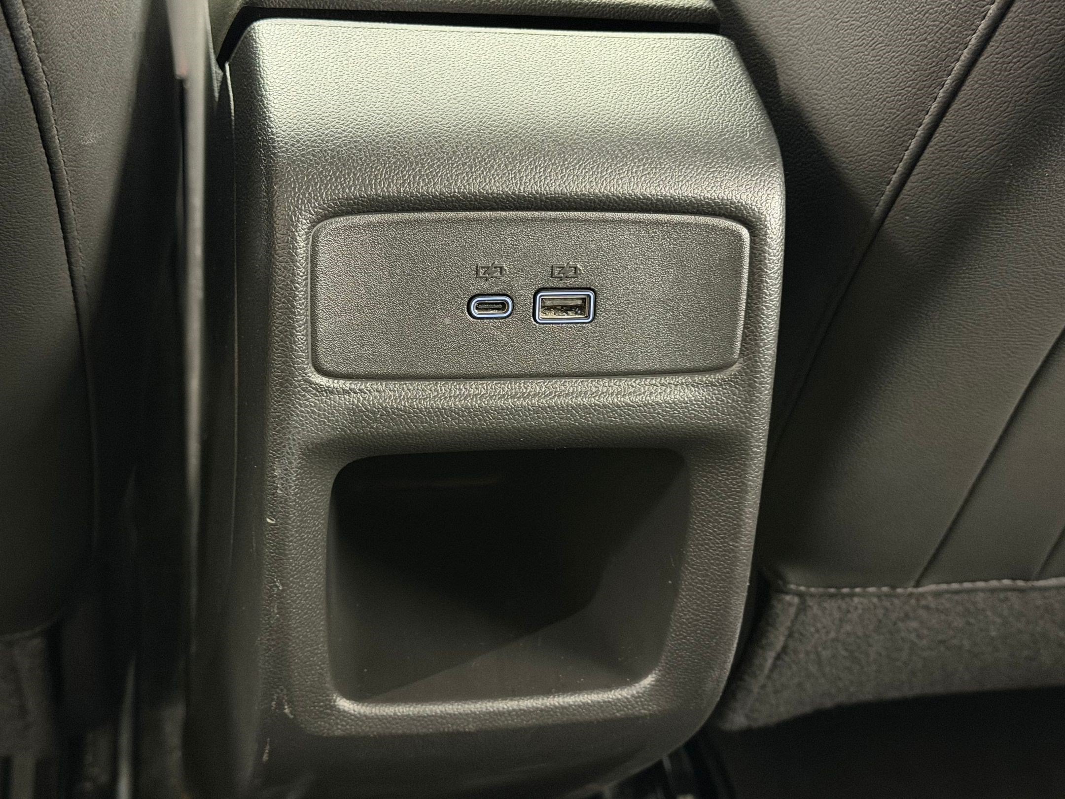 Used 2025 Chevrolet Trax LT FWD image 28
