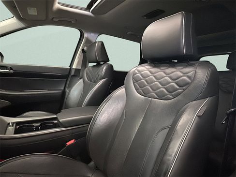 Used 2021 Hyundai Palisade Limited w/ Winter Package image 9