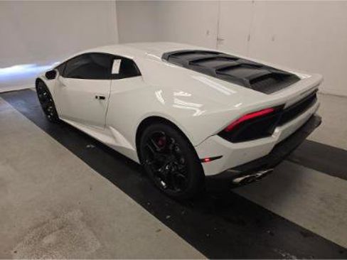 Used 2016 Lamborghini Huracan LP 580-2 image 2