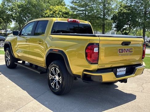 Used 2023 GMC Canyon AT4 w/ AT4 Premium Package AWD/4WD image 8