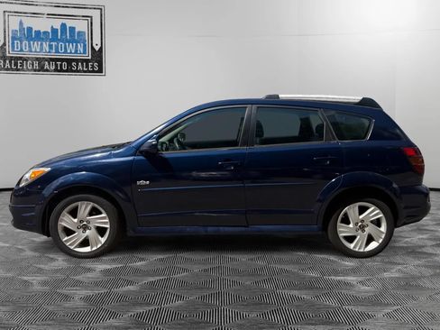 Used 2008 Pontiac Vibe w/ Sun And Sound Package FWD image 9