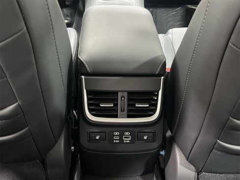 Certified 2025 Subaru Legacy Limited image 21