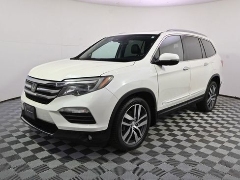 Used 2016 Honda Pilot Elite image 2