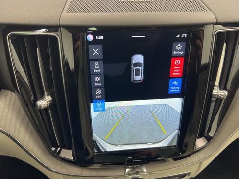 Used 2023 Volvo XC60 B5 Plus w/ Climate Package image 20