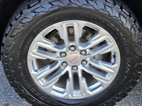 Used 2021 GMC Yukon SLT w/ SLT Luxury Plus Package image 10