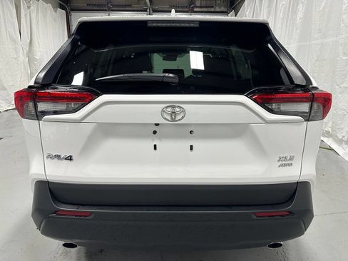 Used 2025 Toyota RAV4 XLE AWD/4WD image 6
