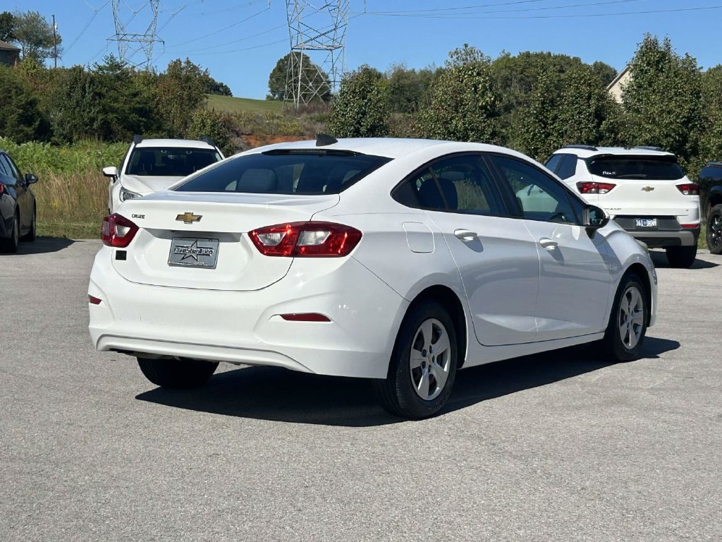 Used 2018 Chevrolet Cruze LS FWD image 7