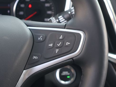 Used 2023 Chevrolet Equinox Premier FWD image 21