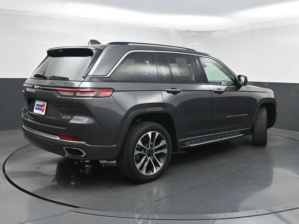 Used 2022 Jeep Grand Cherokee Overland w/ Luxury Tech Group IV RWD image 32