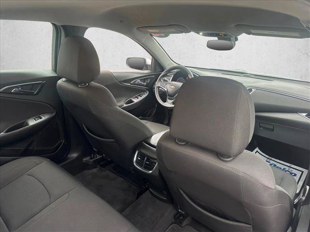 Used 2018 Chevrolet Malibu LT FWD image 24