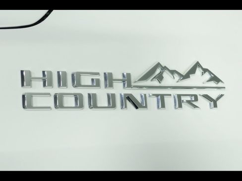 Used 2025 Chevrolet Tahoe High Country w/ LPO, Illumination Package image 19