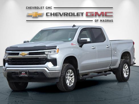 Used 2022 Chevrolet Silverado 1500 LT w/ Z71 Off-Road Package image 7