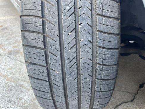 Used 2013 Mercedes-Benz C 250 Sedan image 38