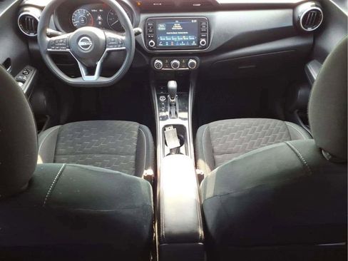 Used 2024 Nissan Kicks SV FWD image 10