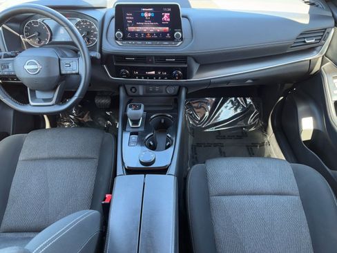 Certified 2025 Nissan Rogue SV image 14