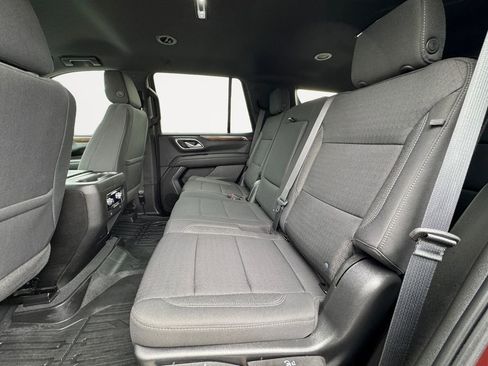 Used 2022 GMC Yukon SLE image 13