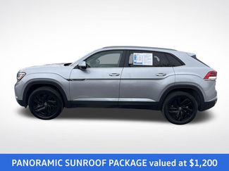 Used 2022 Volkswagen Atlas Cross Sport SE w/ Panoramic Sunroof Package video 2