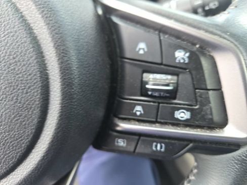 Used 2023 Subaru Forester Premium AWD/4WD image 5