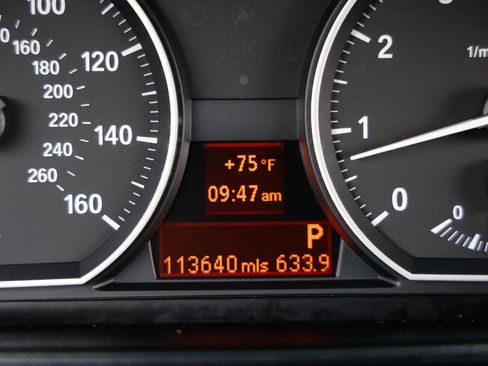 Used 2010 BMW 128i 1-SERIES 2DR COUPE image 37