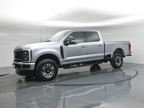 Used 2024 Ford F250 Lariat w/ Sport Appearance Package AWD/4WD image 30