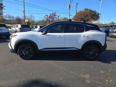 New 2026 Nissan Kicks SR w/ SR Premium Package image 2