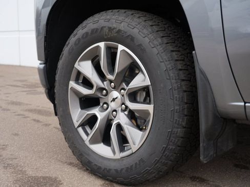 Used 2022 Chevrolet Silverado 1500 RST AWD/4WD image 32