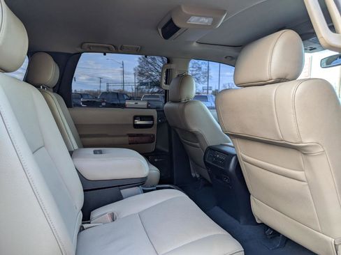 Used 2019 Toyota Sequoia Platinum image 24