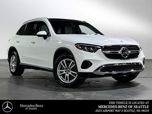Certified 2025 Mercedes-Benz GLC 300 4MATIC image 1