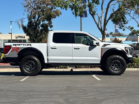 Certified 2025 Ford F150 Raptor w/ Equipment Group 803A Raptor R AWD/4WD image 9