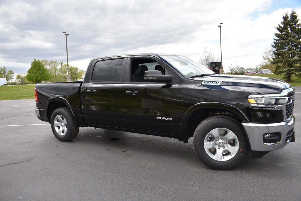 New 2026 RAM 1500 Big Horn AWD/4WD image 4