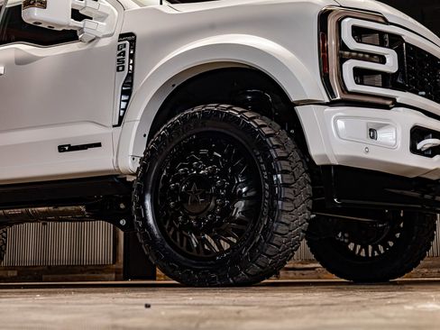 Used 2026 Ford F450 Platinum image 16