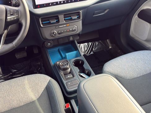 Used 2025 Ford Maverick XLT w/ Equipment Group 301A image 15