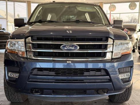 Used 2017 Ford Expedition EL XLT w/ Equipment Group 202A image 4
