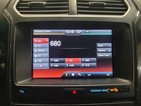 Used 2016 Ford Explorer XLT w/ Equipment Group 202A AWD/4WD image 25