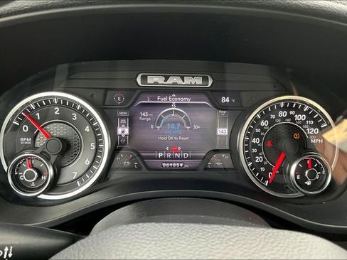 Used 2024 RAM 1500 Laramie AWD/4WD image 20