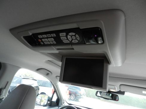 Used 2016 Honda Pilot Touring image 17