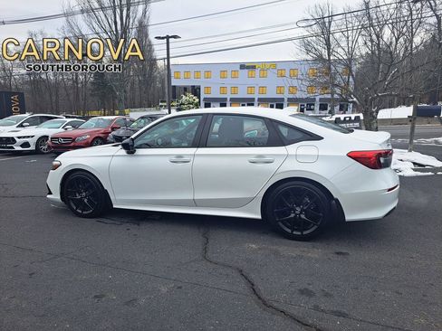 Used 2024 Honda Civic Sport image 3