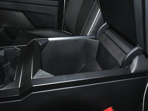 Used 2025 Tesla Cybertruck AWD Crew Cab image 42