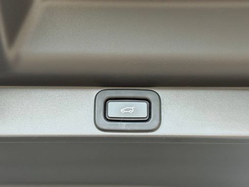 Certified 2023 Land Rover Range Rover SE AWD/4WD image 38
