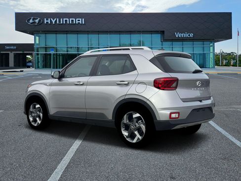New 2026 Hyundai Venue SEL FWD image 23