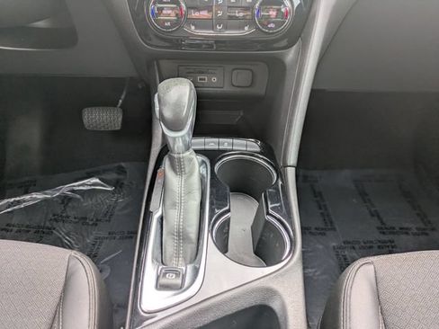 Used 2020 Buick Encore GX Select w/ Experience Buick Package FWD image 19