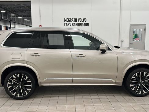 New 2026 Volvo XC90 T8 Plus w/ Protection Package Premier image 4