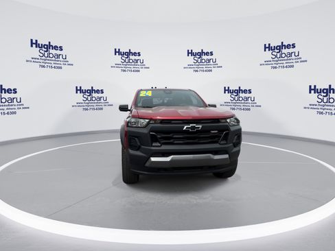 Used 2024 Chevrolet Colorado Trail Boss w/ Advanced Trailering Package image 4