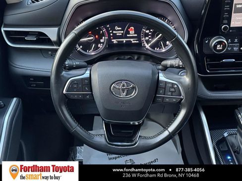 Certified 2021 Toyota Highlander XLE image 14